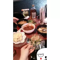 愛羽 仁美