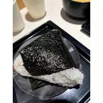 紬 ひい
