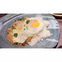 愛羽 仁美