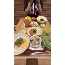 まい