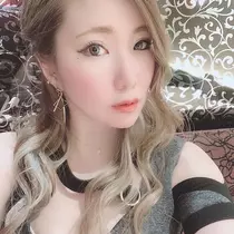 海咲  佑奈
