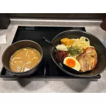 めい