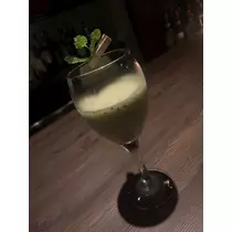 三鷹 真綺