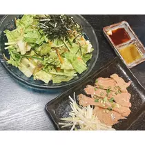 愛羽 仁美