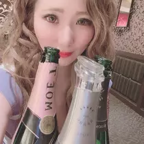 海咲  佑奈