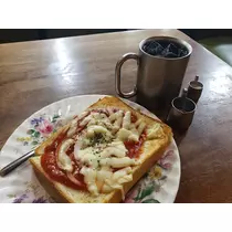 エミ （スタッフ）