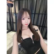 月城 れな