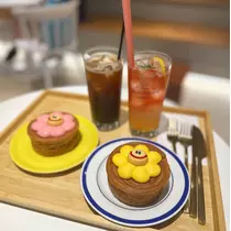 とも