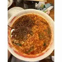 マユ
