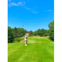 夏目 梨仔