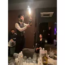 めい