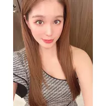黒輝 りさ