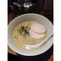 みお