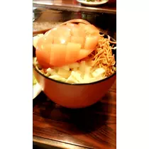 愛羽 仁美