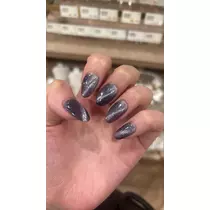 三鷹 真綺