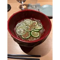 泉 りさ