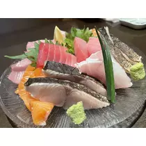 せりな