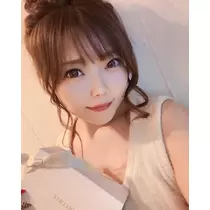 夏樹 あや