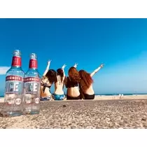 愛羽 仁美