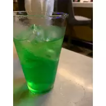 三鷹 真綺