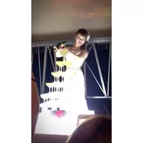 愛羽 仁美