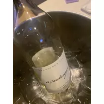 三鷹 真綺