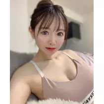 葉月 りほ