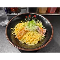 めい