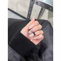 芹沢 莉瀬