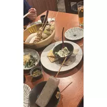 佐野 エマ