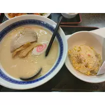みさ