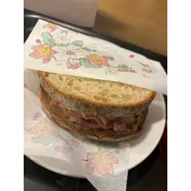 紬 ひい