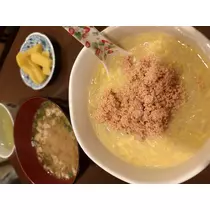 みさ