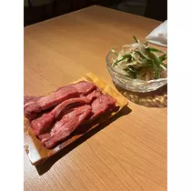 泉 りさ