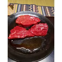 エミ （スタッフ）
