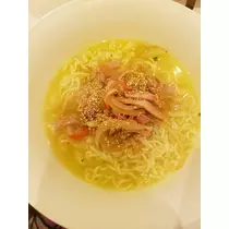 エミ （スタッフ）