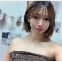 葉月 りほ