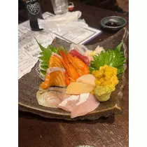 三鷹 真綺