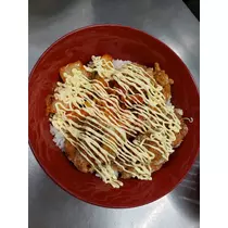 エミ （スタッフ）