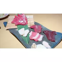 愛羽 仁美