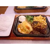 マユ