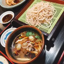 愛羽 仁美