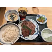 まみ