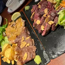 あや