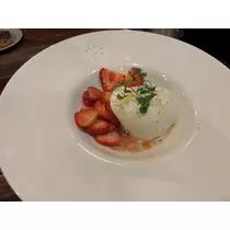 月城 ルル