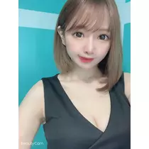 葉月 りほ