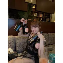 紫月 あやか