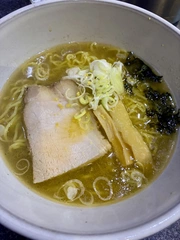 カニ塩らーめん🍜🍥