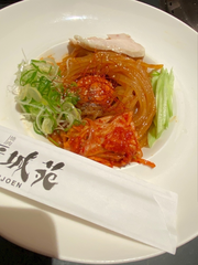 お腹すいたひ