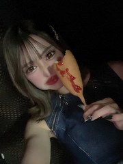 お酒くださいっ餌付けも大歓迎です🐷🫶🏽